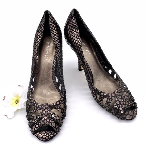 Nine West Shoes - LIKE NEW Nine West Uncorked Metallic Cage Open Toe Heels, 6